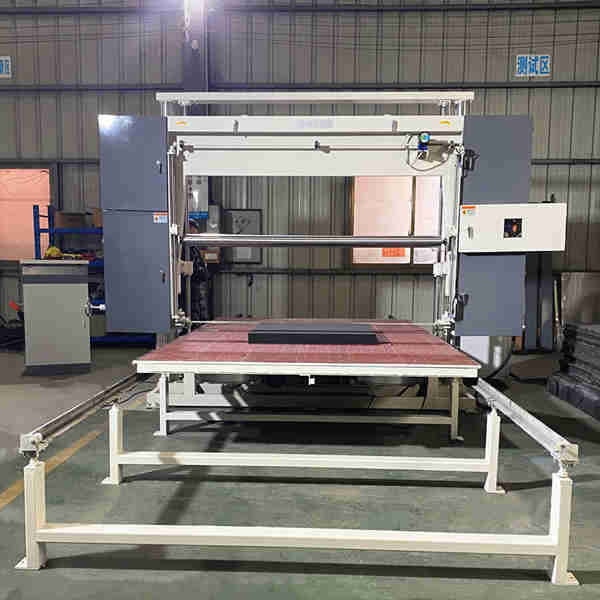 Regenerated cotton table board suction flat-cutting machine