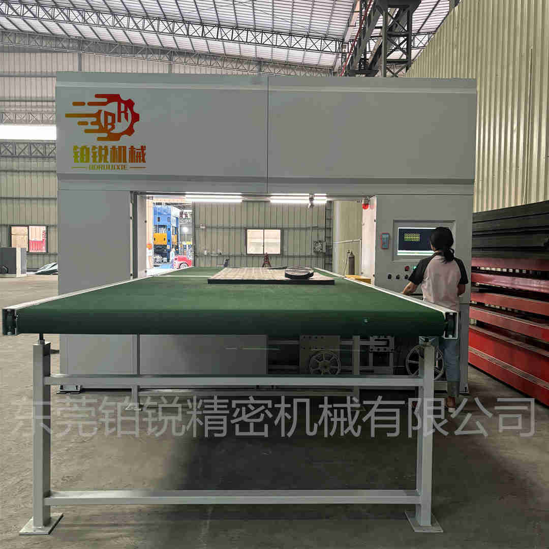 CNC Contour Foam Cutting Machine